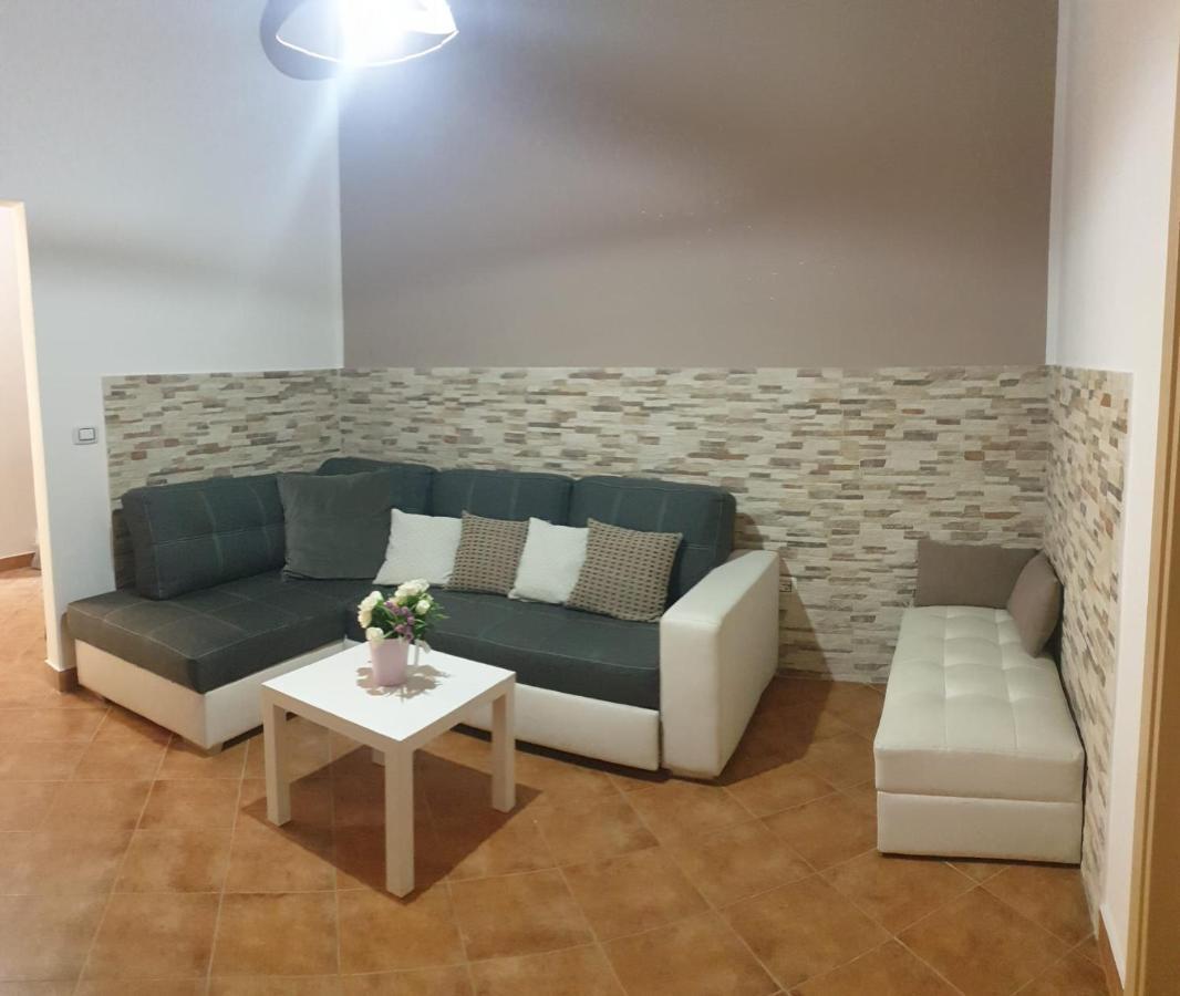Apartment Palermo Castle Zisa Esterno foto